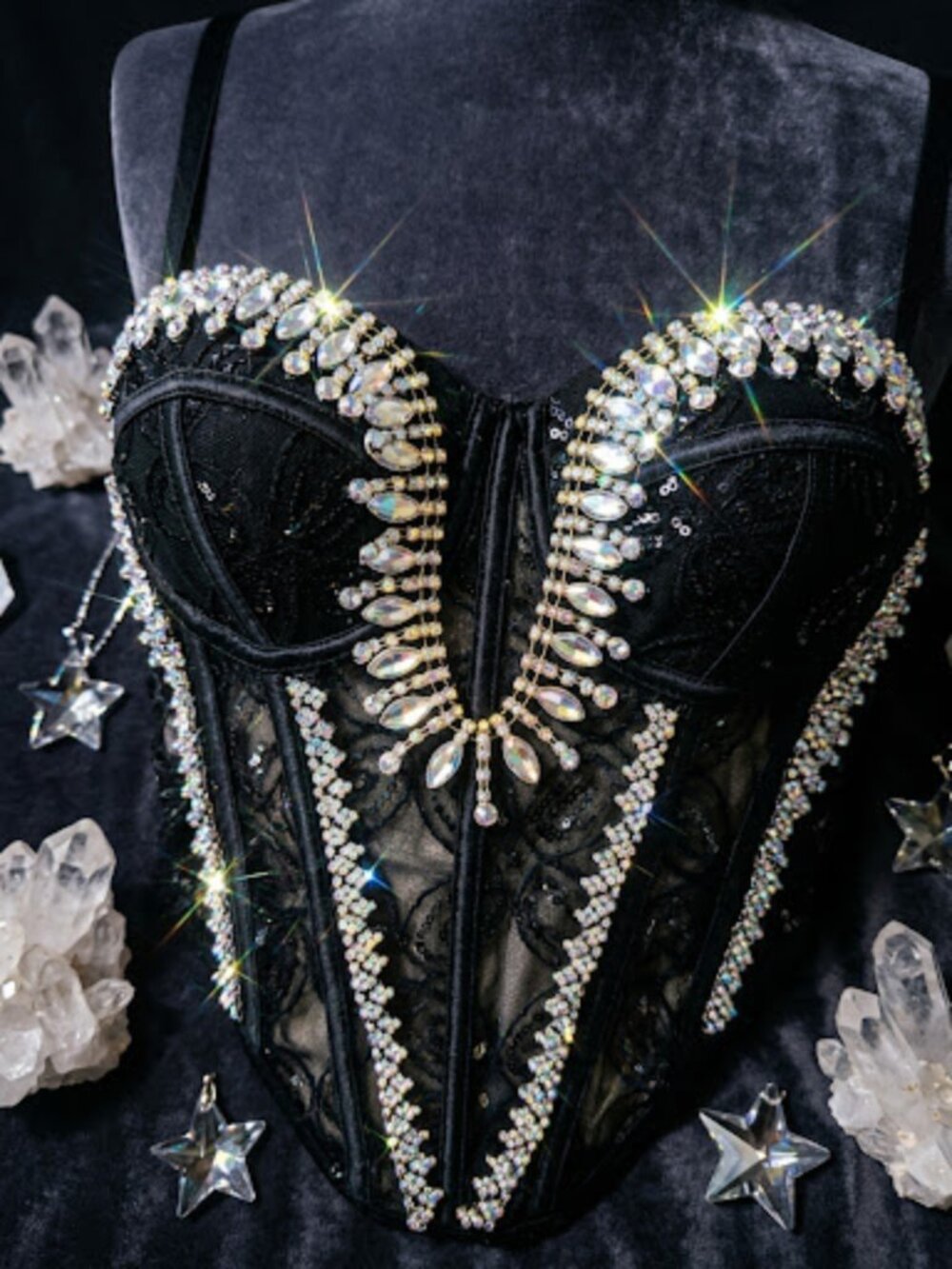 Own the Night. Wear the Spotlight - Picture 7 of 12